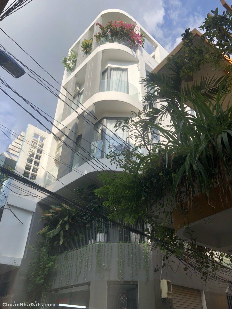 2 MT đường Nội bộ Ngay Lê Văn Duyệt_Nhà MỚI_5 tầng chỉ với 13.6 tỷ Vị trí: Mặt tiền tiện kinh doanh