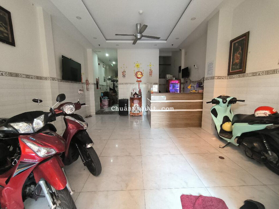 BÁN KHÁCH SẠN ĐƯỜNG 494 – 12 PHÒNG, 105M2 (5M X 21M), 4 TẦNG, CÓ THANG MÁY, TĂNG NHƠN PHÚ A