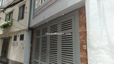 BÁN NHÀ CẦU GIẤY. CÁCH 1 NHÀ RA PHỐ LỚN, 60M2, MT 5.2M, GIÁ 13TỶ.