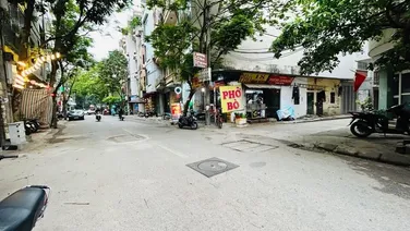 BÁN NHÀ CẦU GIẤY. Ô TÔ 7 CHỖ VÀO NHÀ, ĐƯỜNG CONTENER CHẠY QUA CỬA. 50M2, 7TẦNG, THANG MÁY NHẬP KHẨU