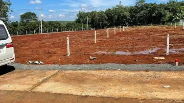 10m mặt tiền đường bê tông ngay trung tâm hành chính , SHR