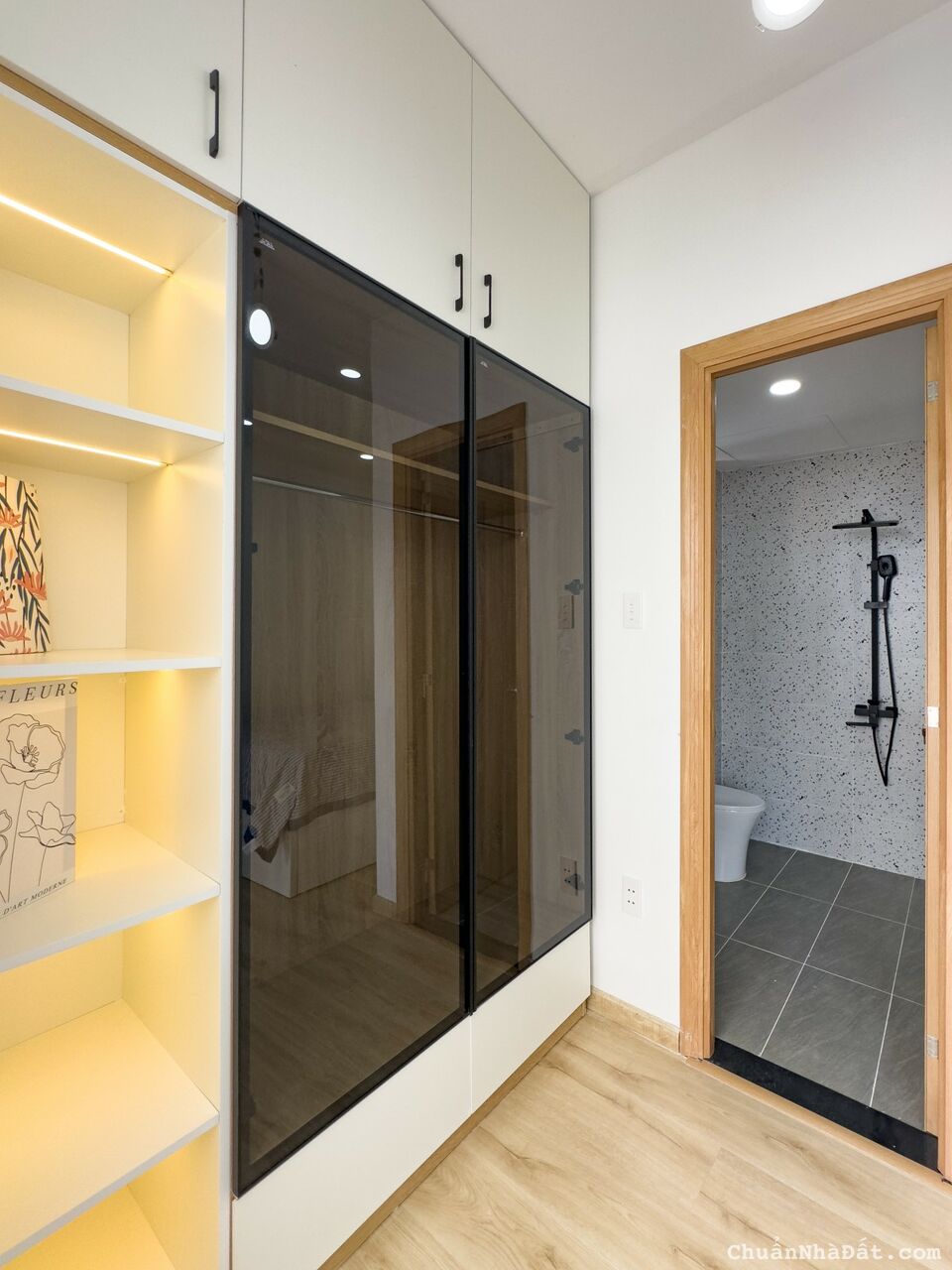 BÁN NHÀ LÊ QUANG ĐỊNH, 3 TẦNG, 3 PN, 31M2(5x6.5), CHỈ 5.75 TỶ!