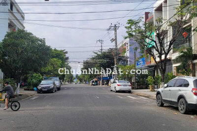 Kẹt vốn đầu tư cần bán gấp lô đất đường Nguyễn Hữu Thọ phường Tân Hưng Q7. DT:90m². Giá: 2 tỷ 800.
