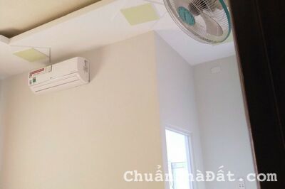 Nhà full nội thất hẻm oto, 4pn 4wc. Sân thượng trước sau gần ql13