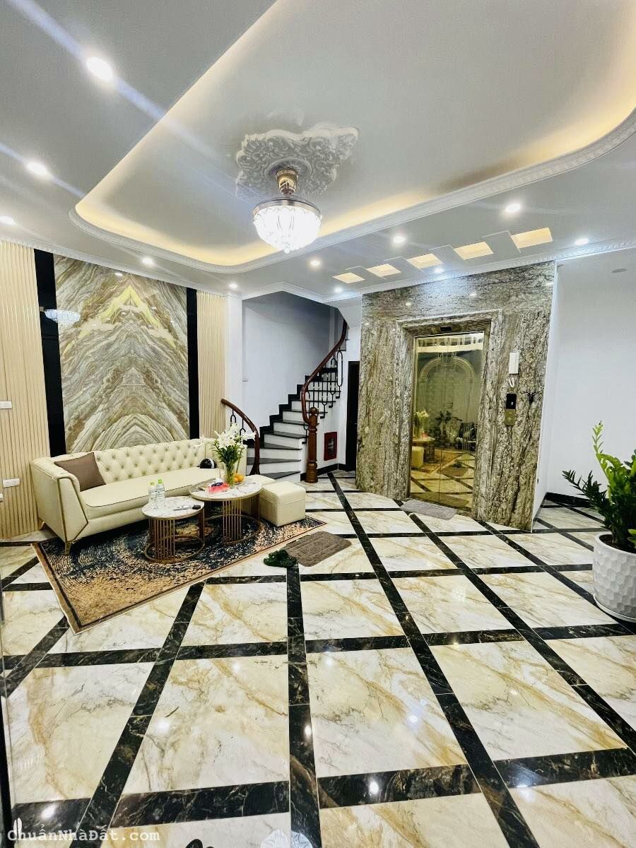 Minh Khai. Nhà dân xây,6 tầng, thang máy, full nội thất ở luôn