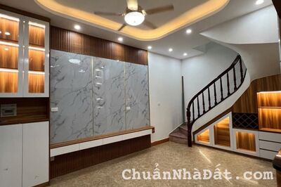 Cực hiếm tại Thanh Nhàn, 40m2 x 4 tầng. Vài bước ra mặt phố