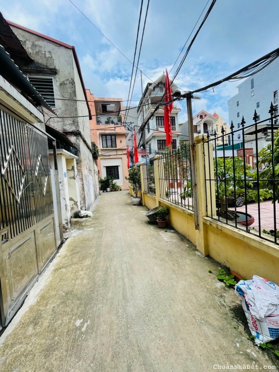 Nhà Tứ Hiệp, Thanh Trì gần phố - gần ôtô 52m2x3 tầng, 6.6 tỷ.