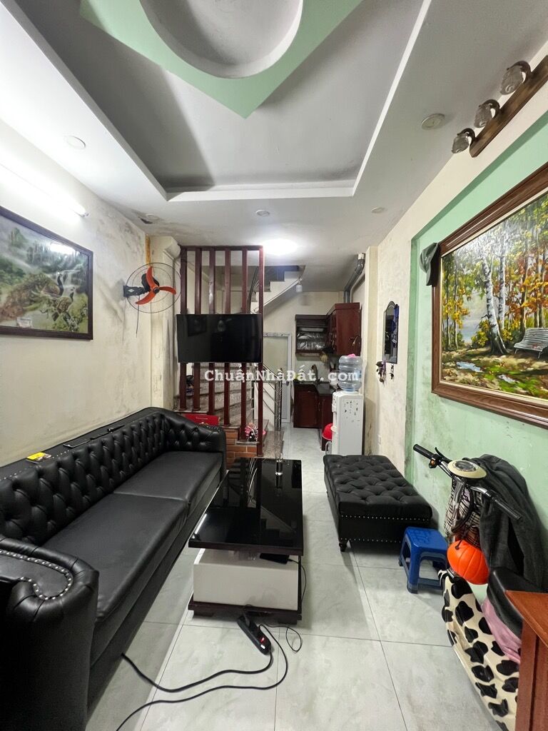 Bán nhà Đông Thiên, Hoàng Mai 42m2x4 tầng, mặt tiền 5.7m, ngõ thông rộng 5.4 tỷ.