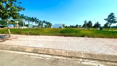 CẦN BÁN GẤP LÔ NGỘP CHỈ 1TY098 NGAY TẠI ĐÔ THỊ