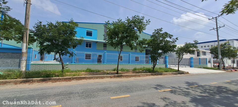 BÁN KHO XƯỞNG MỚI KCN ĐỨC HÒA 3, DT: 4.070M2, GIÁ:9TR/M2, LONG AN