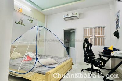 NHÀ ĐẸP TẶNG HẾT NỘI THẤT_HẺM 1/ NGẮM SÁT MẶT TIỀN MÃ LÒ_4 TẦNG 4PN