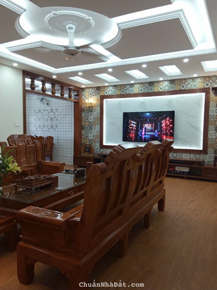 Bán căn hộ 95M2 3PN 2WC Căn góc nhà đẹp đủ đồ giá 6.* tỷ LH 0356593622