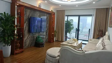 Bán căn hộ D11 Trần Thái Tông 3PN 2WC nhà đẹp giá 6.* tỷ LH 0356593622