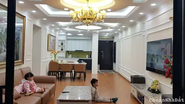 Bán căn hộ CT1 Vimeco Nguyễn Chánh 145m2 4PN 2WC nhà đẹp đủ đồ, ban công Đông Nam giá 8.* tỷ CTL