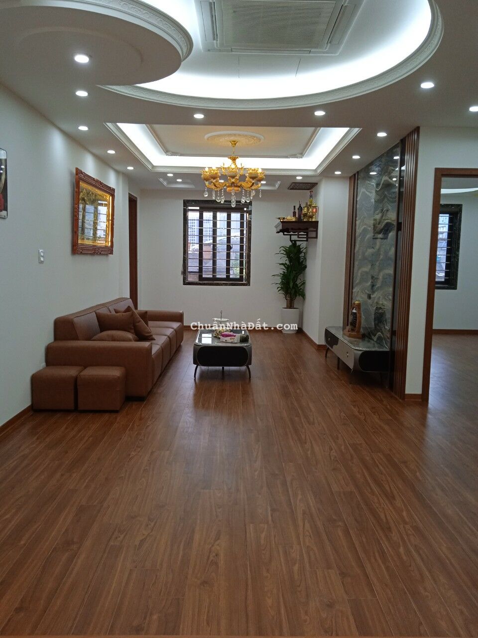 Bán căn hộ chung cư 137 Nguyễn Ngọc Vũ 125m2 3PN 2WC giá 5.* tỷ nhà mới đẹp LH 0986128415