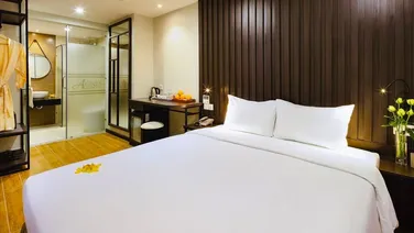 Bán khách sạn mặt tiền đường Biệt Thự, Nha Trang. 133m2, 19 tầng, 56 phòng, đầy đủ tiện ích, 70 tỷ