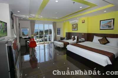 Bán khách sạn mặt tiền Dã Tượng, giao Trần Phú, view biển, 200m ra bãi tắm,12 tầng, 33 phòng, 39tỷ