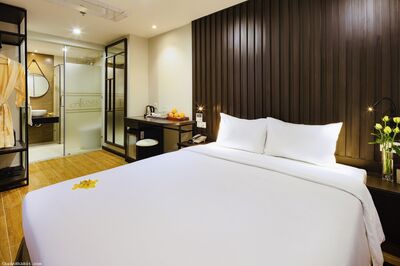 Bán khách sạn mặt tiền đường Biệt Thự, Nha Trang. 133m2, 19 tầng, 56 phòng, đầy đủ tiện ích, 70 tỷ