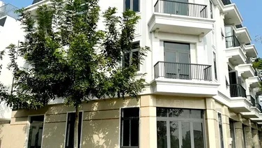 Em Chủ Bán Nhà Căn Góc 2MT 4Tầng - Trong KDC Central Hills - Tọa Lạc Huyện Bến Lức - LA