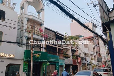 Cho thuê nhà mặt tiền đường Huỳnh Văn Bánh, Phường 14, quận Phú Nhuận. DTSD: 800m2