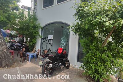 Cho thuê nhà mặt tiền đường Hoàng Sa, Phường Tân Định, Quận 1. DTSD: 250m2 + 6 lầu