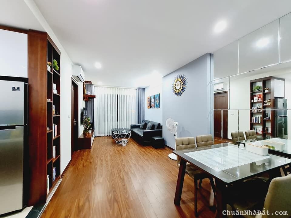 Cần cho thuê căn hộ Homeland Thượng Thanh,70m2 2 phòng ngủ full nội thất đẹp giá 10tr. LH:033886111