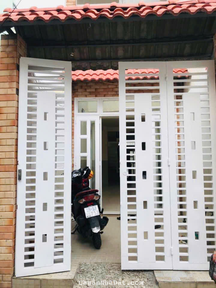 Hiếm, nhà 4 tầng đường Bùi Đình Túy, DT 50m2, 4 tầng, 6PN chỉ 114 tr/m2
