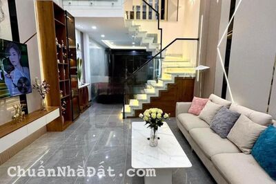 Chính chủ gửi bán nhà 35m2 đường Lê Lợi, P4, Gò Vấp giá 1tỷ950 kế bệnh viện quân y 175. Hẻm 6m