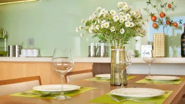 Còn duy nhất 1 căn góc 2PN full nội thất, view trực diện biển Mỹ Khê, sổ hồng sẵn