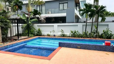 Cho thuê Biệt thự Hồ bơi sân vườn Khu Compound Thảo Điền, Quận 2, 630m2, 3 tầng giá 5$
