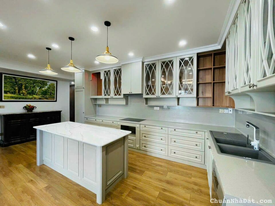 Bán căn hộ happy valley 135m, 4pn,2wc nhà đẹp full nội thất, giá 8ty65