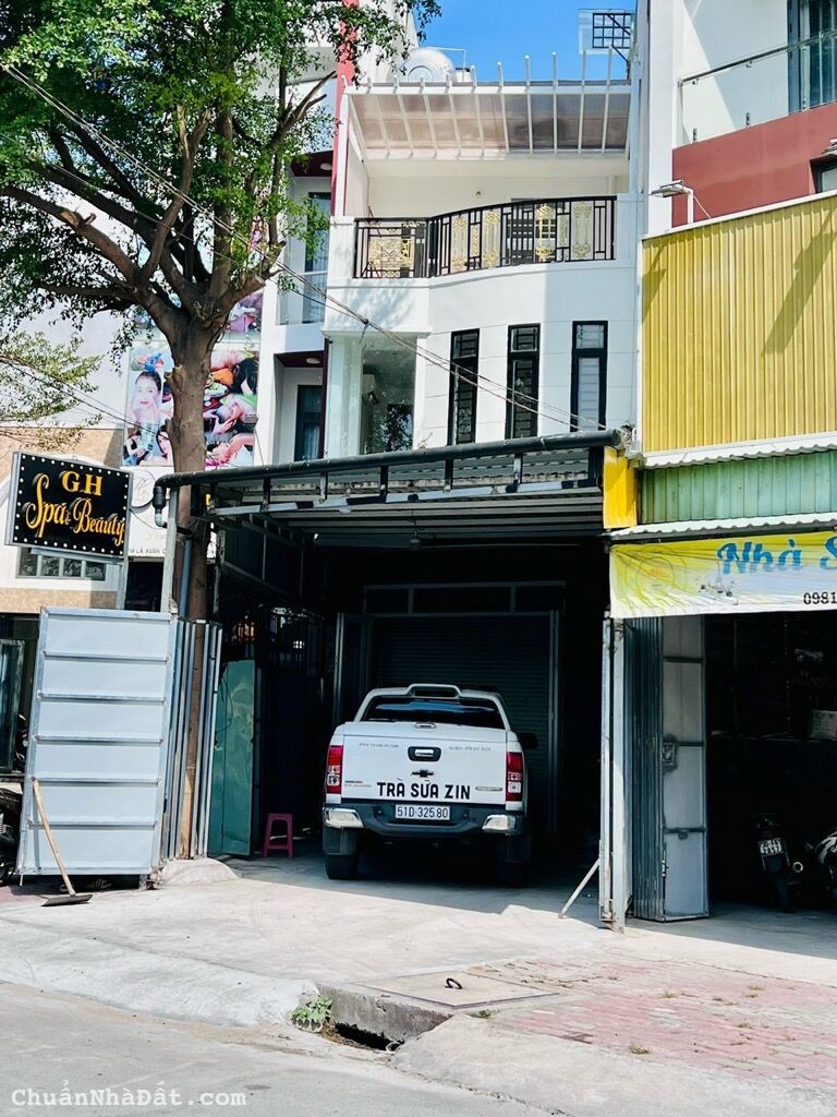 MẶT TIỀN NỘI BỘ LÃ XUÂN OAI - NHÀ 3 TẦNG KINH DOANH ĐA NGÀNH - NGAY KDC LONG TRƯỜNG - CHỈ 5.99 TỶ🔥