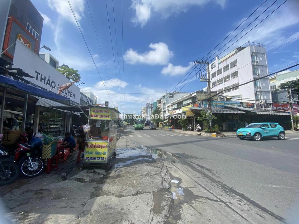 Cho thuê nhà đường số 40, phường Tân Tạo, Tên Lửa, 12x16m, 2 lầu, căn góc kinh doanh