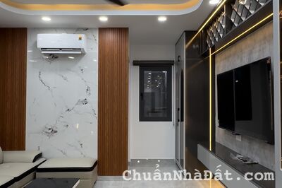 Chính chủ gửi bán nhà 56m2 2tỷ950 Hoàng Bật Đạt P15 Tân Bình. Sổ hồng riêng chính chủ. Hoàn công.