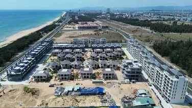 MÙA HÈ CÓ HẸN VỚI PHÚ YÊN XỨ "HOA VÀNG TRÊN CỎ XANH".