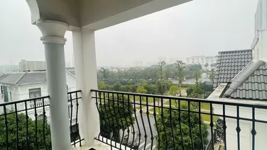 Bán song lập nhỏ gần Hồ khu Tulip full đồ xịn, có thang máy 120m2 Vinhomes The Harmony 0989889946