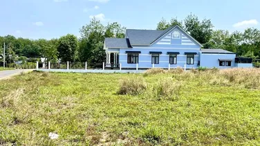 BÁN GẤP 3 SÀO ĐIỀU CÓ THỔ CƯ (30x141=4.230m2) MT QL13 vô,GIÁ 220TR/SÀO đối diện trường chợ