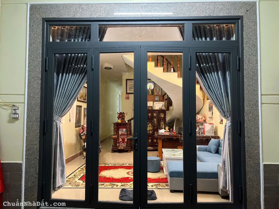 Nhà mặt tiền tân hòa 2 hiệp phú DT 103m , 3 tầng vị trí đẹp