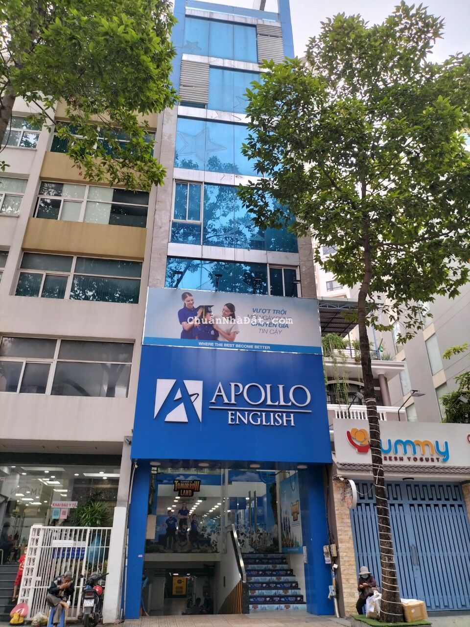 Cho thuê khách sạn mặt tiền Trần Bình Trọng Quận 5, 7 lầu + 34 phòng, giá: 160tr thương lượng