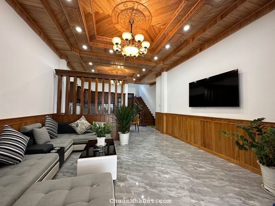 Homestay 4 Tầng Mới Xây 8 Phòng Đường Nguyễn An Ninh, P6 Đà Lạt – Ngọc Anh 