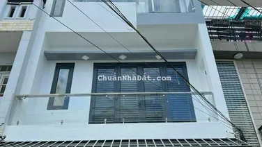 Mới sơn sửa cần sang nhà 40m2 Nam Kỳ Khởi Nghĩa, Q3 chỉ với 3 tỷ 130, ngay sau tòa Grand Central