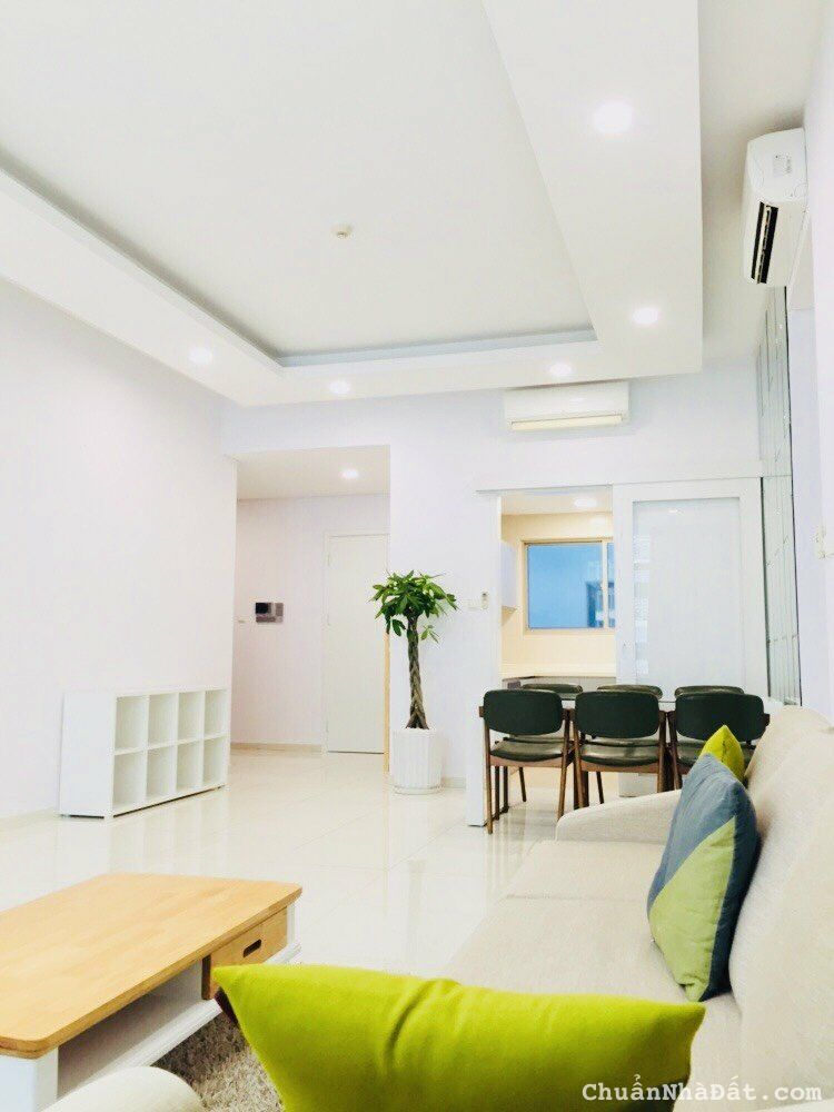 Cho thuê căn hộ 3PN Vista An Phú lầu trung, view hồ bơi. Full nội thất giá 30 triệu bao phí