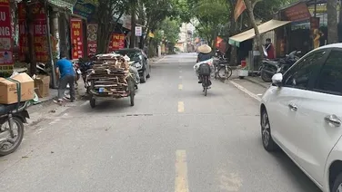 PH N LÔ - Ô TÔ TRÁNH - VÀI BƯỚC RA PHỐ.