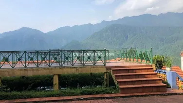 Bán khách sạn 2 sao ngay mặt đường Thác Bạc, rât gần TT Sapa: 1588,6m2.