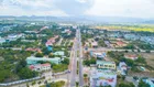 Em còn lô đất ven biển C8, đất đẹp, giá tốt. Em mời mọi người tham khảo ạ