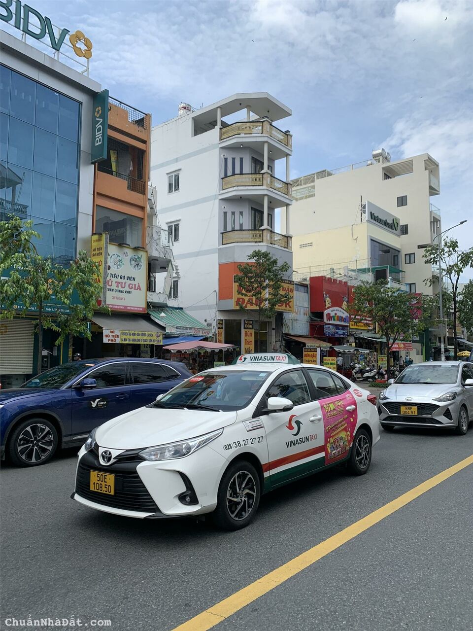 ✅Nhà Bán-Mặt Tiền Quận 10 KD Sầm Uất Uất Lý Thái Tổ 56m-4Tầng-5PN HDT. 500tr/năm