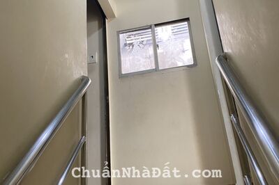 Cho thuê nhà 413/3 Lê Hồng Phong P2Q10,1 trệt 1 lầu 2PN 32.9m2 chỉ 11tr/th. Lh:0909944768