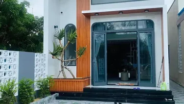 Nhà mặt tiền đường có thể kinh doanh buôn bán đường nhựa lớn