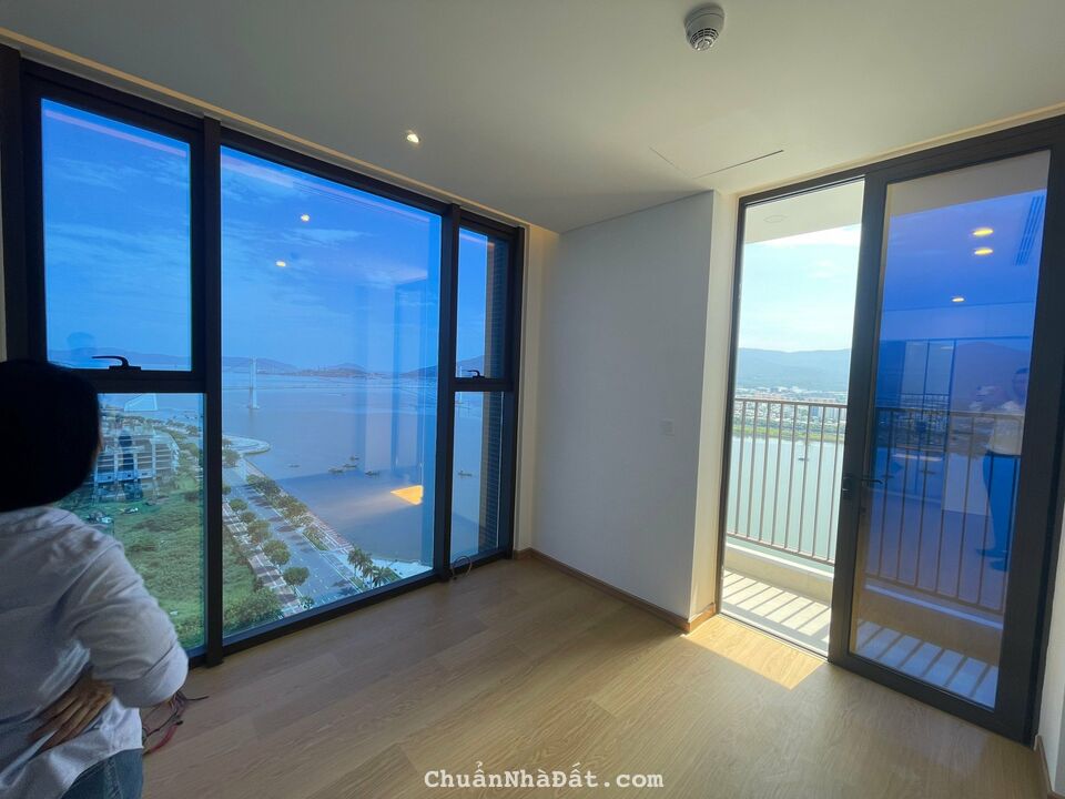 Bán căn hộ trung tâm thành phố Đà Nẵng - view sông Hàn giá chỉ bằng FPT
