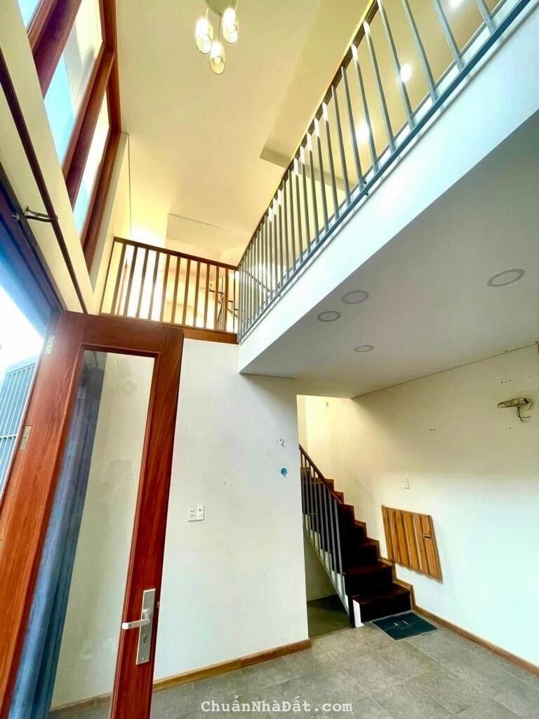 Bán nhà đẹp giá rẻ gần khu vực Aeon Tân Phú